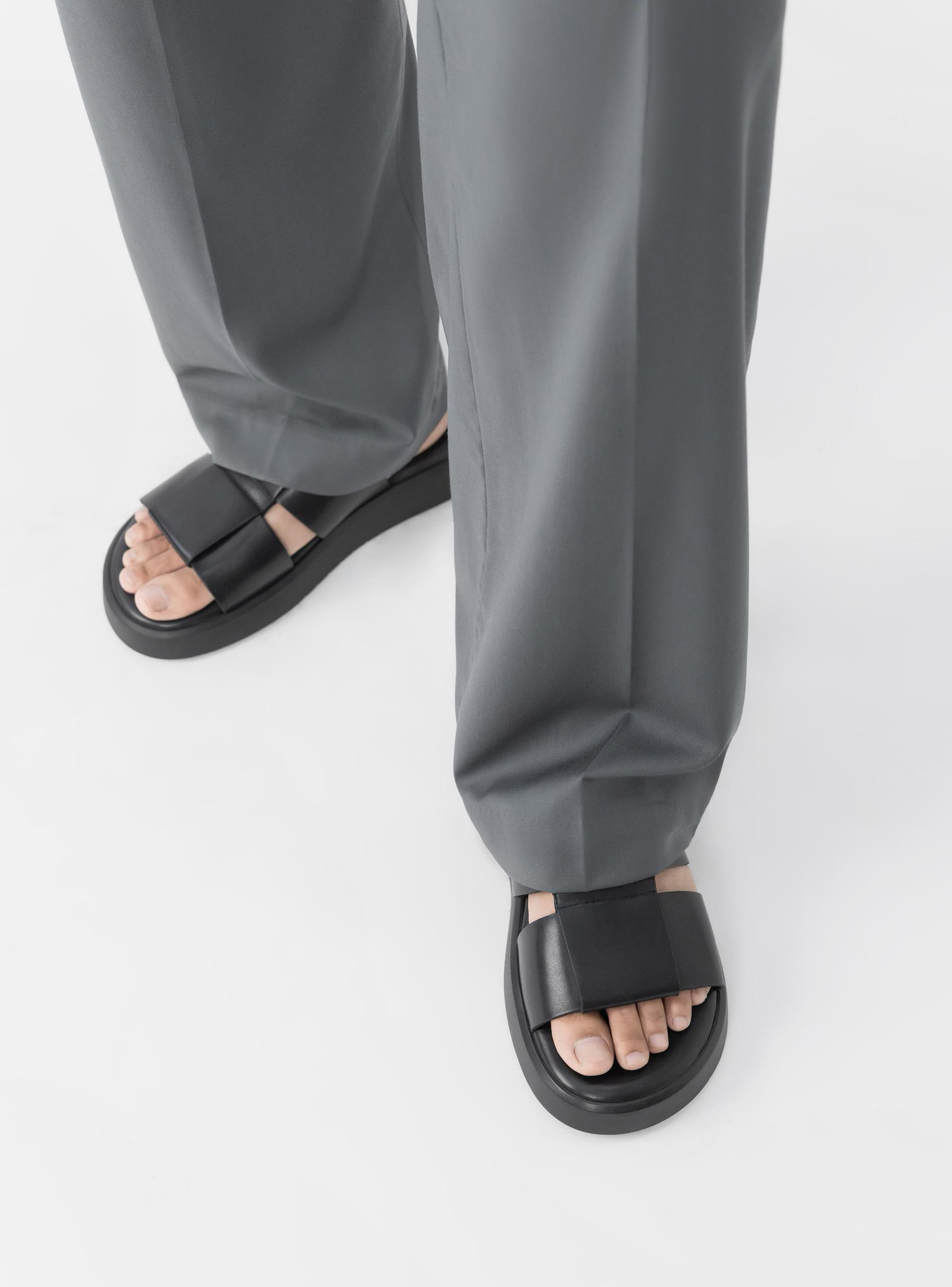 Vagabond Nate Sandals - Black