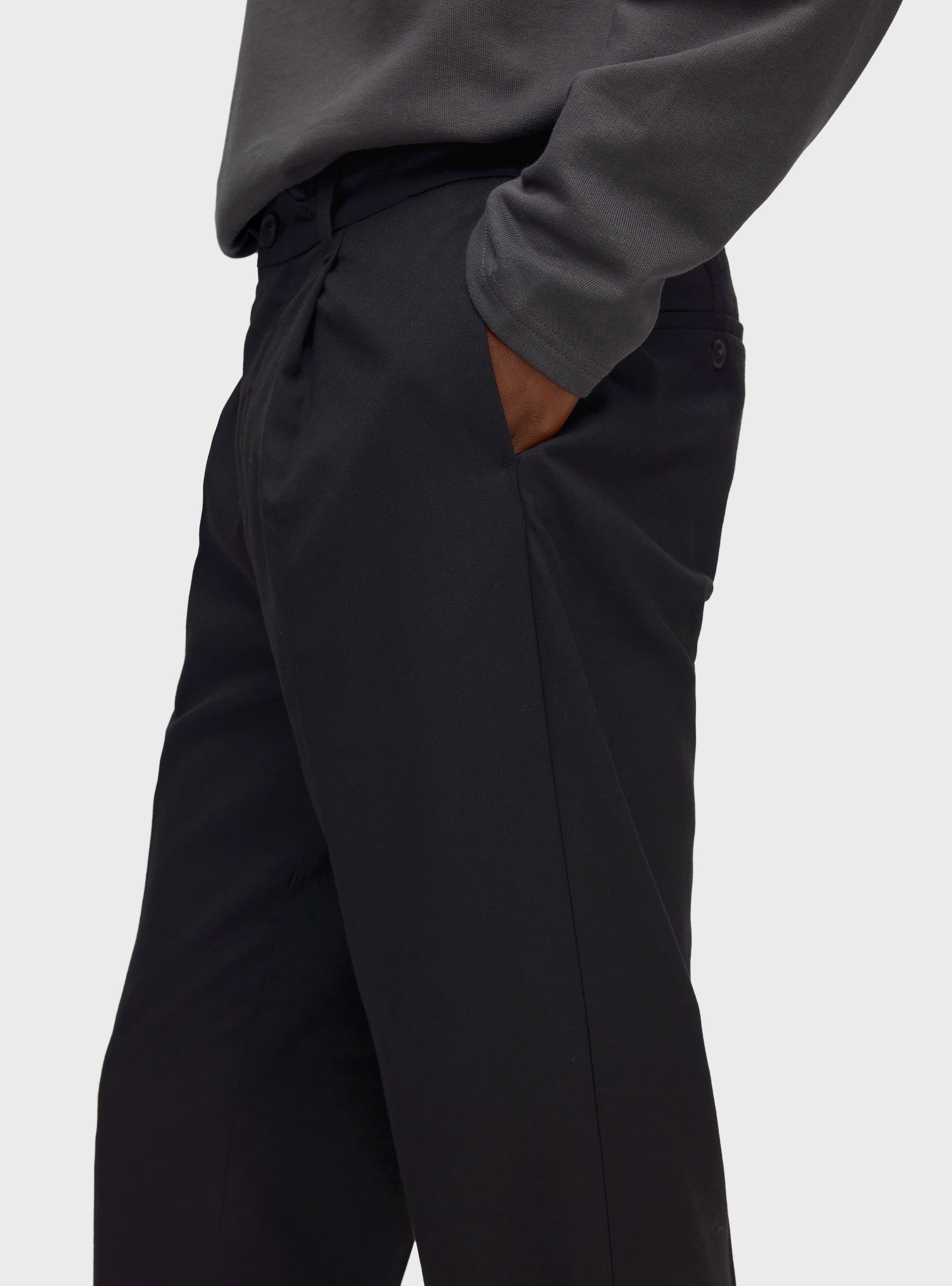 Selected  Regular Tapered Leroy Pleated Pants - Black