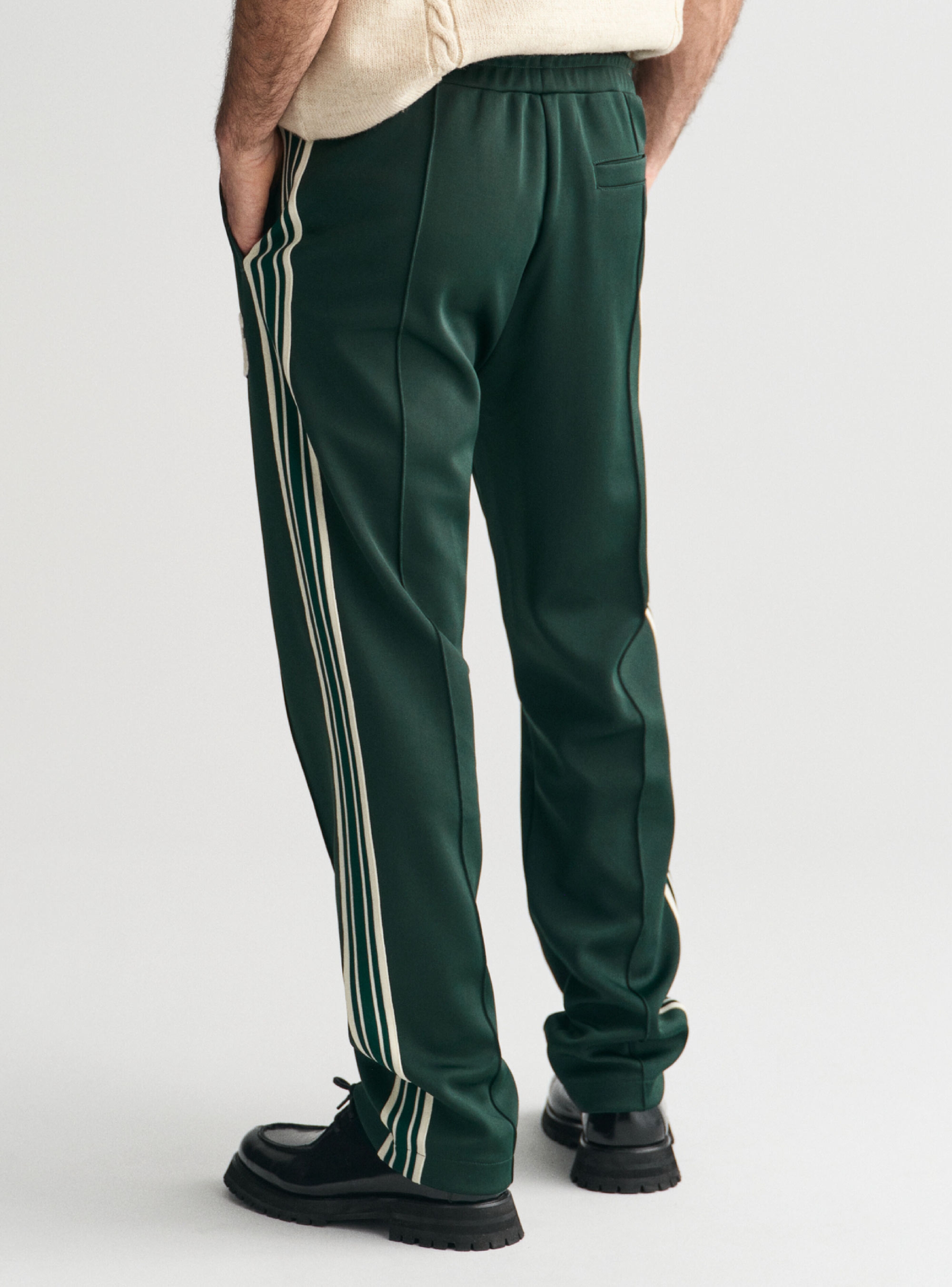Gant Tracksuit Pants - Pine Green