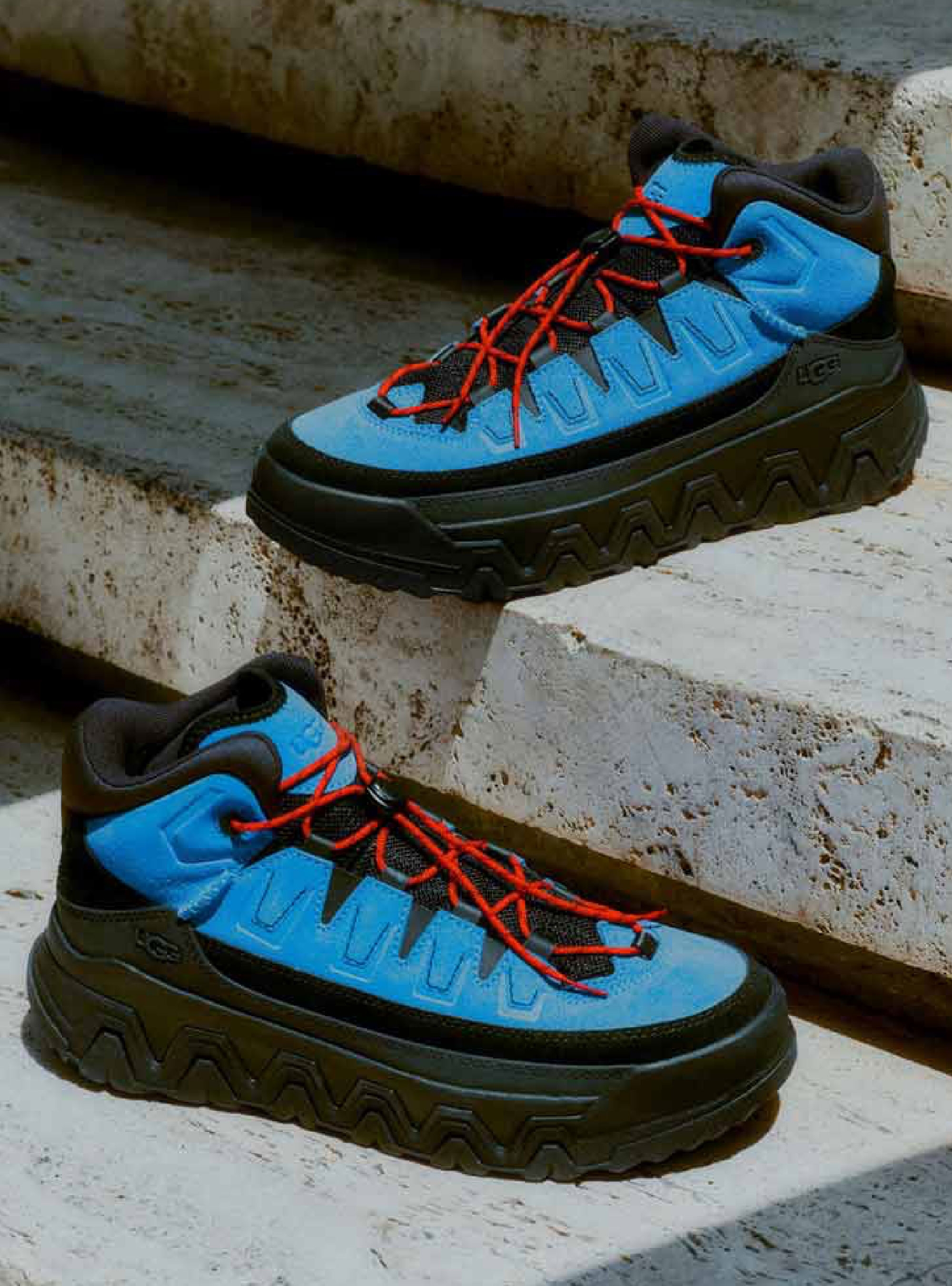 UGG Captrail High Sneakers - Black