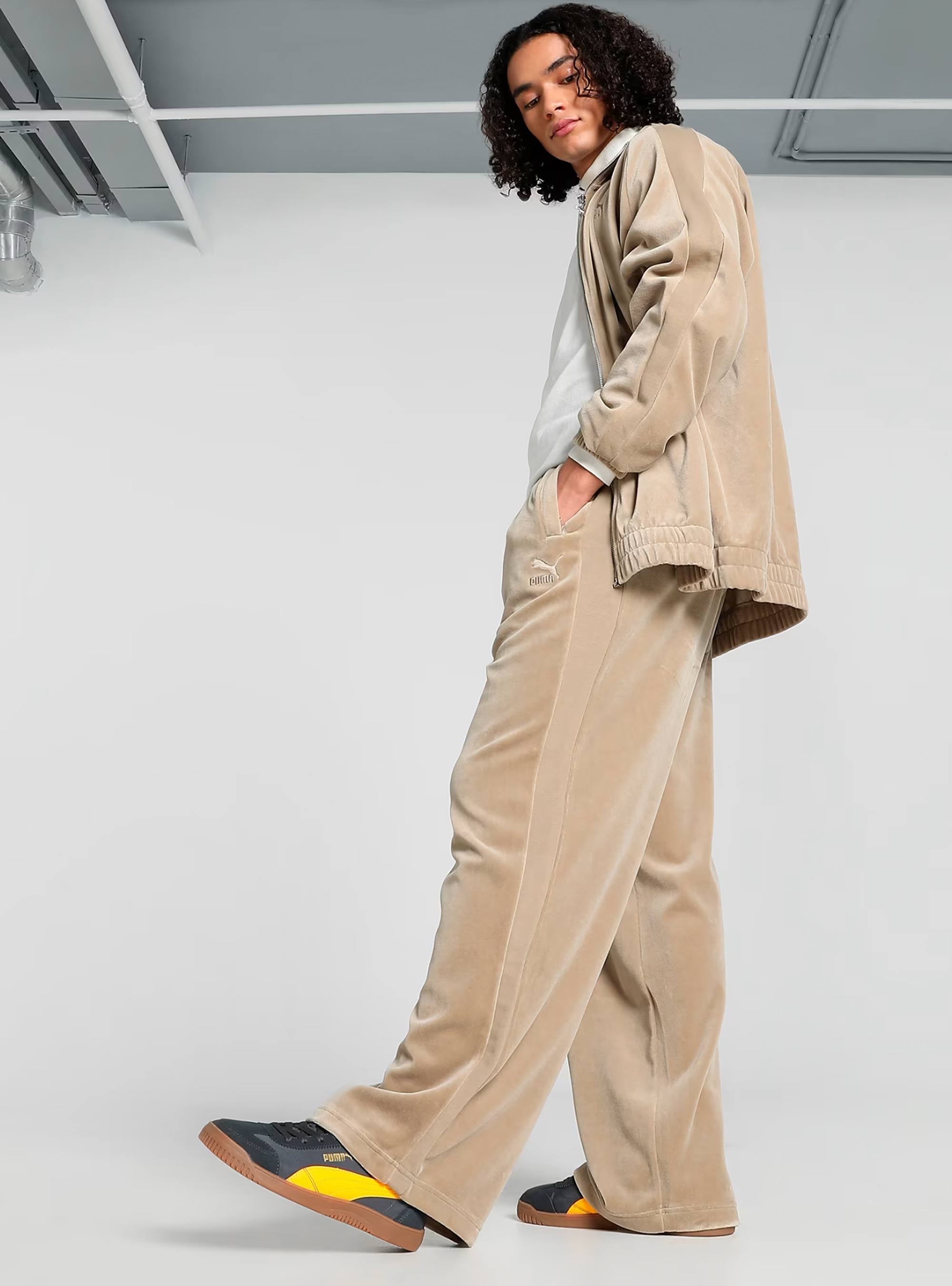 Puma T7 Oversized Velour Track Pants - Beige