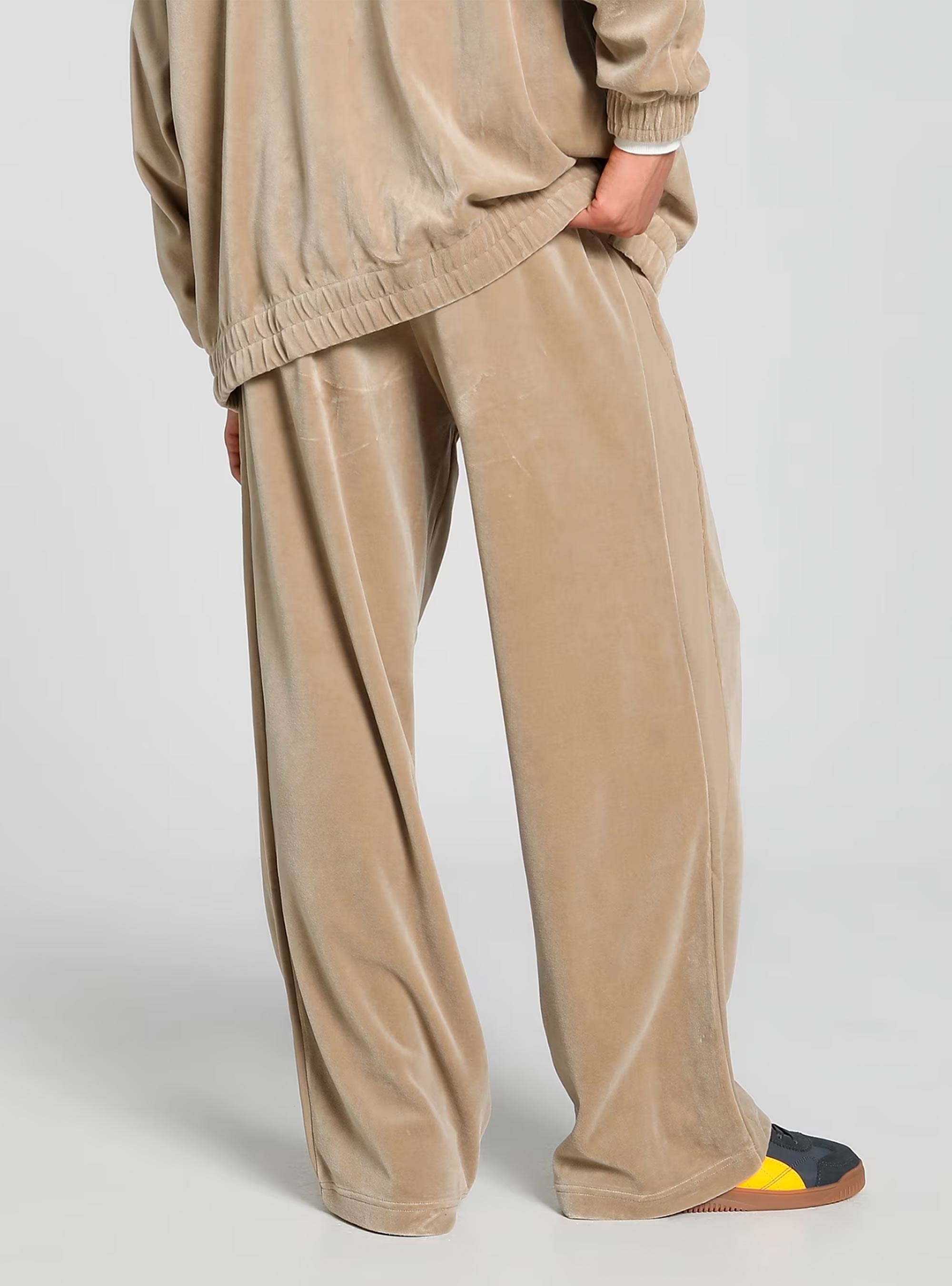 Puma T7 Oversized Velour Track Pants - Beige