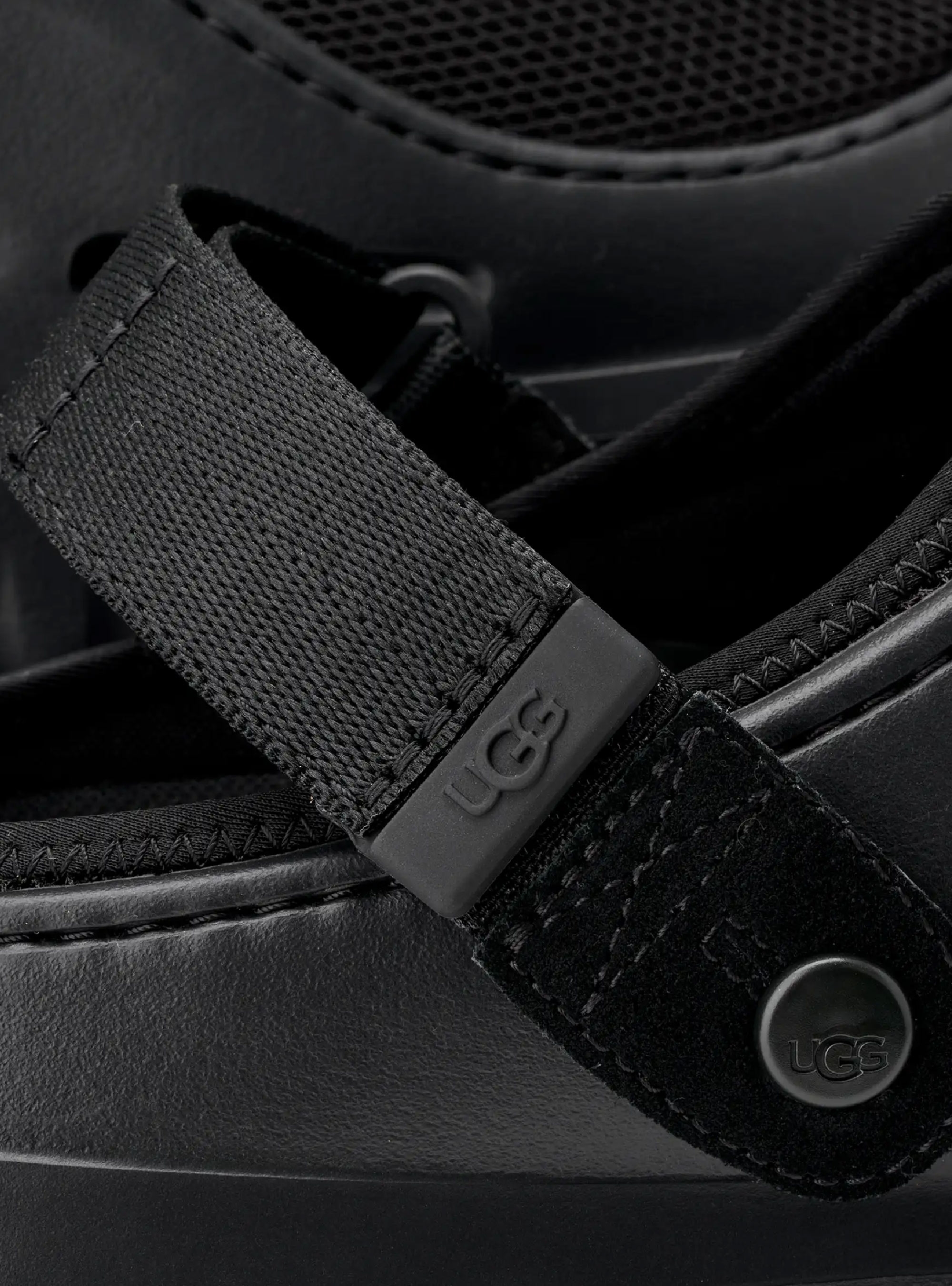 UGG PeakMod Clogs - Black