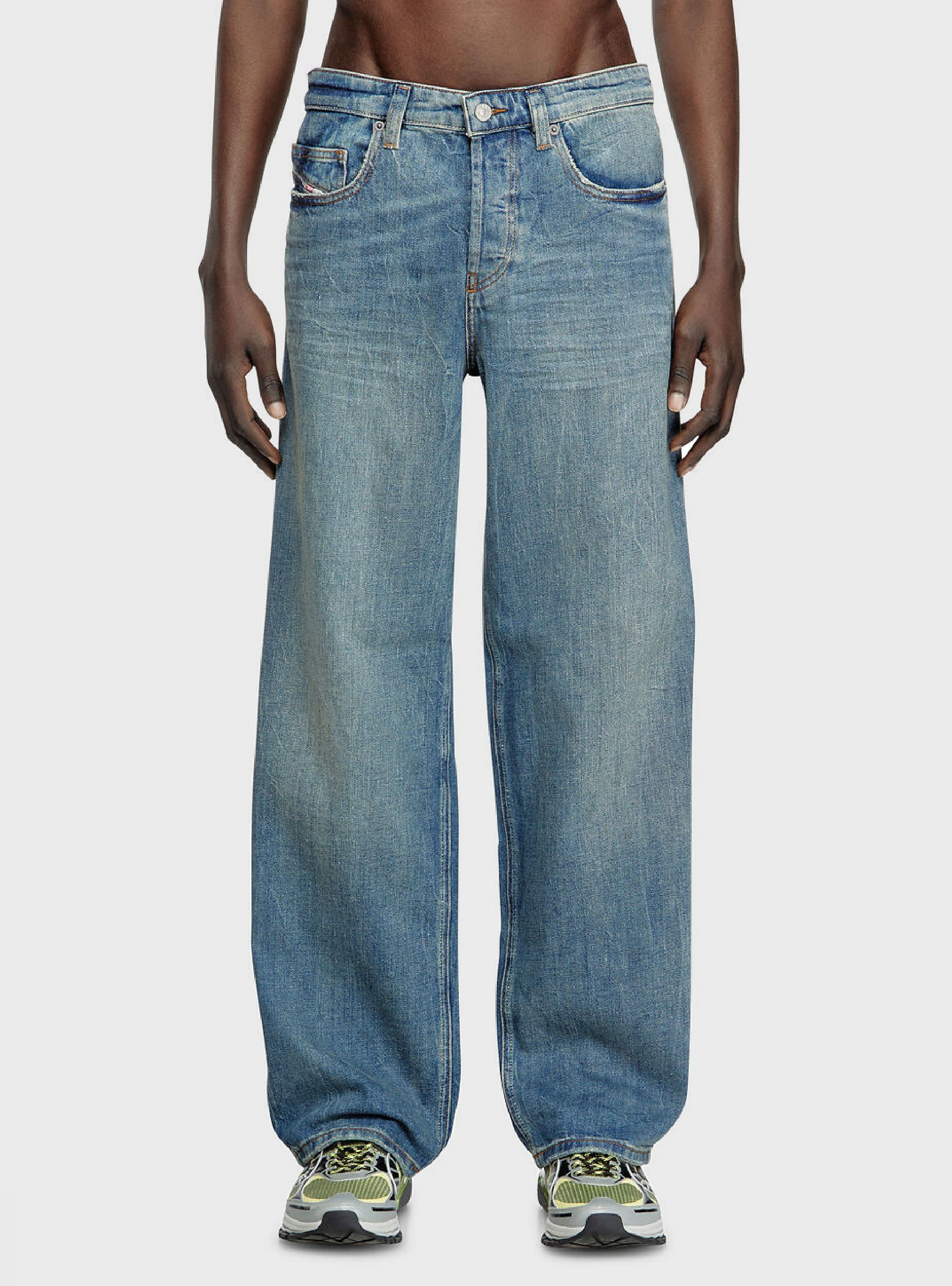Diesel 2001 D-MACRO Jeans - Medium Aged Denim