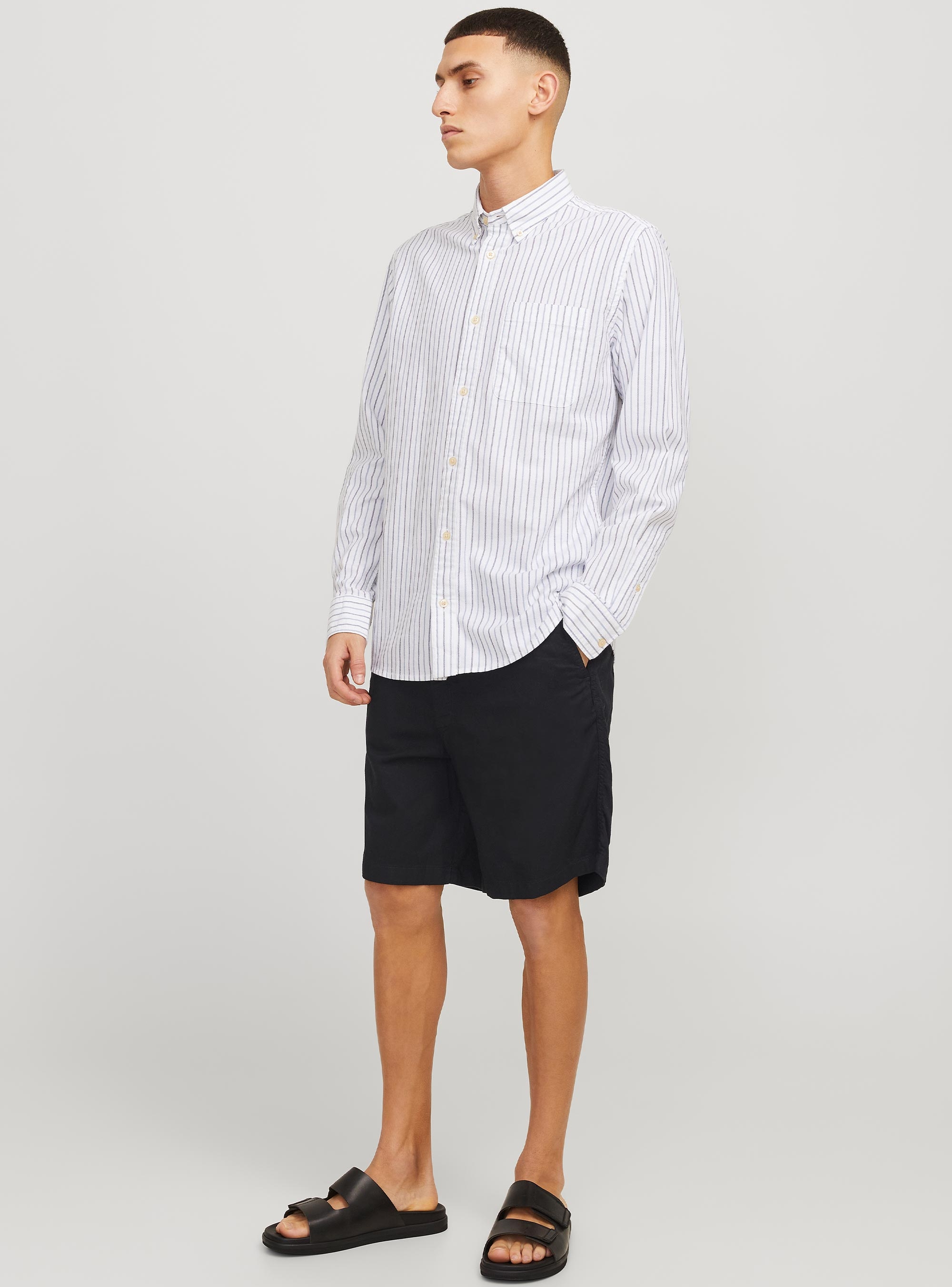 Jack & Jones Jaiden Campaign Hybrid Bondi Shorts - Black