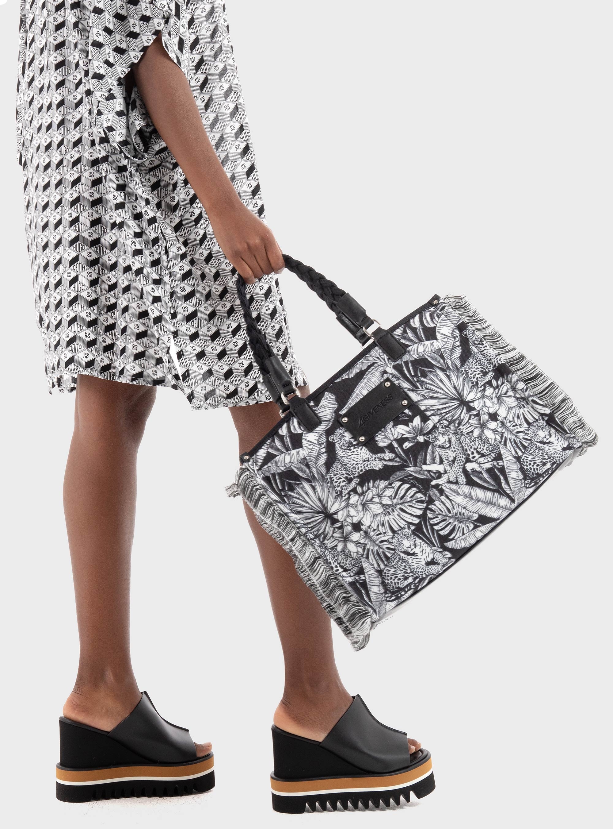 4giveness Athena Tote Bag - Black & White