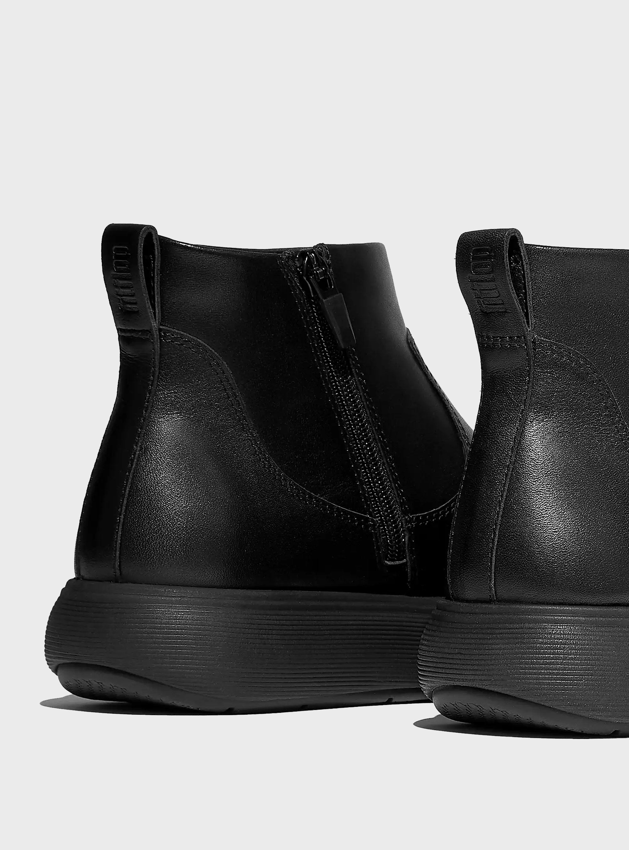 FIT FLOP iQ-COMFF Leather Zip Ankle Boots - Black