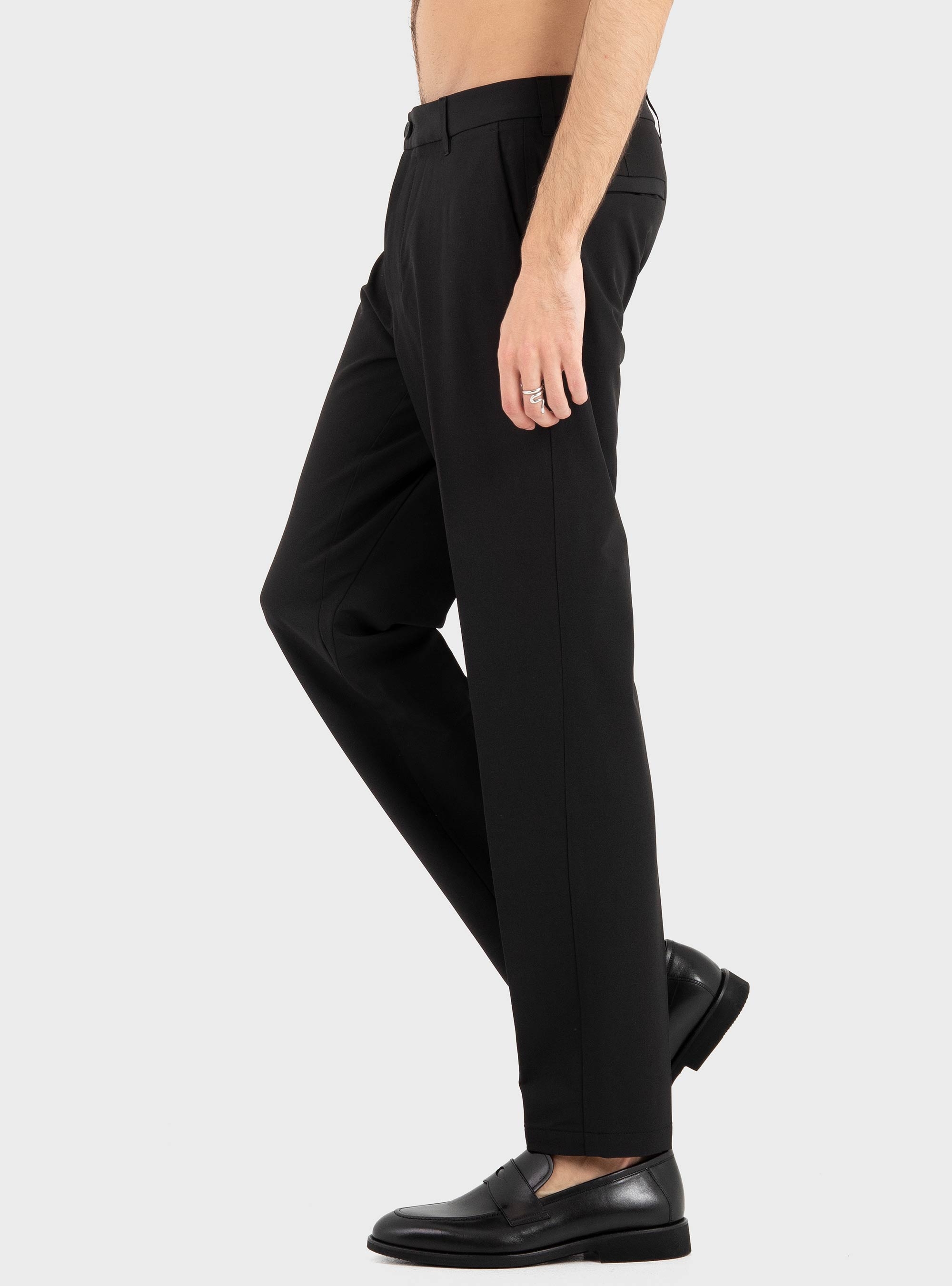 BOSS Tapered-Fit Trousers In Water-Repellent Stretch Fabric TR_Commuter-Tapered - Black
