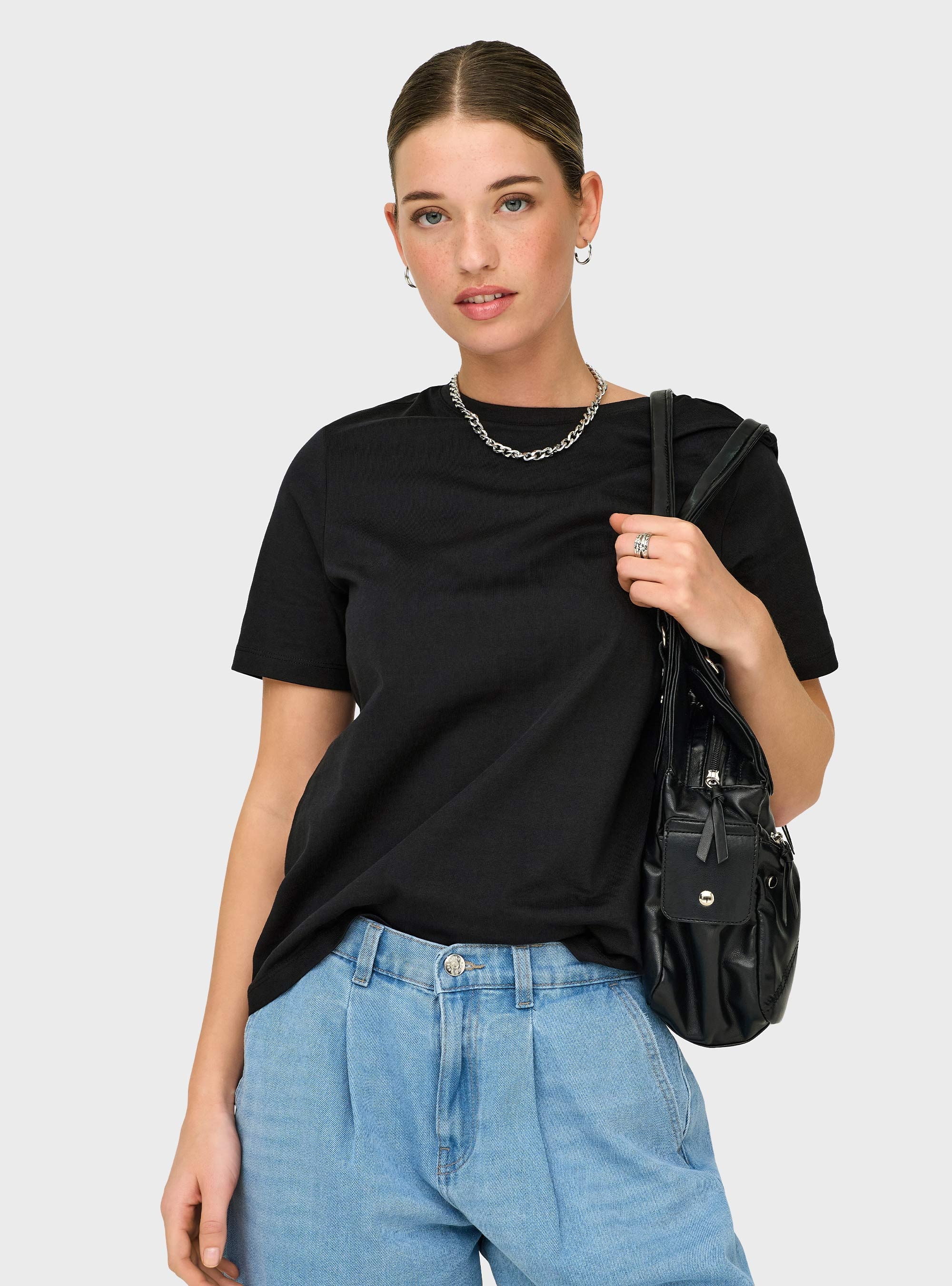 Only Freja T-Shirt - Black