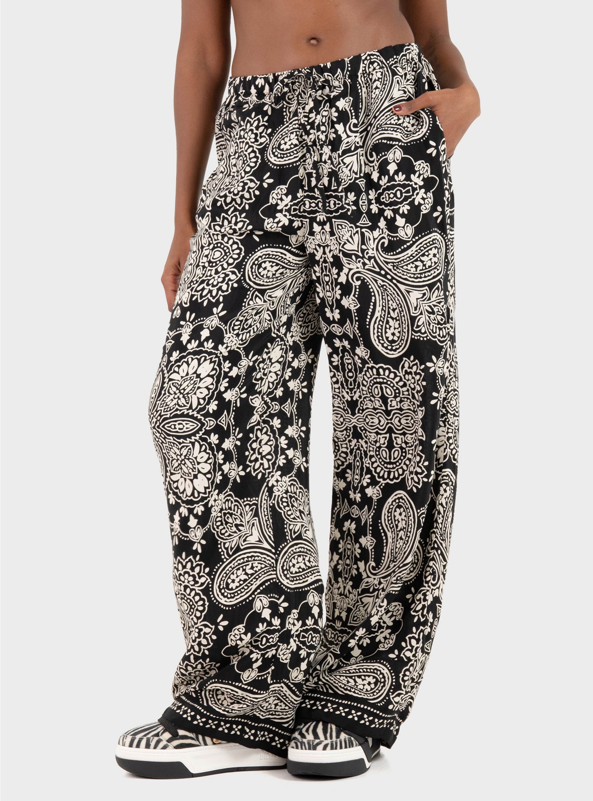 Only Emza Aja Pull Up Pants - Black