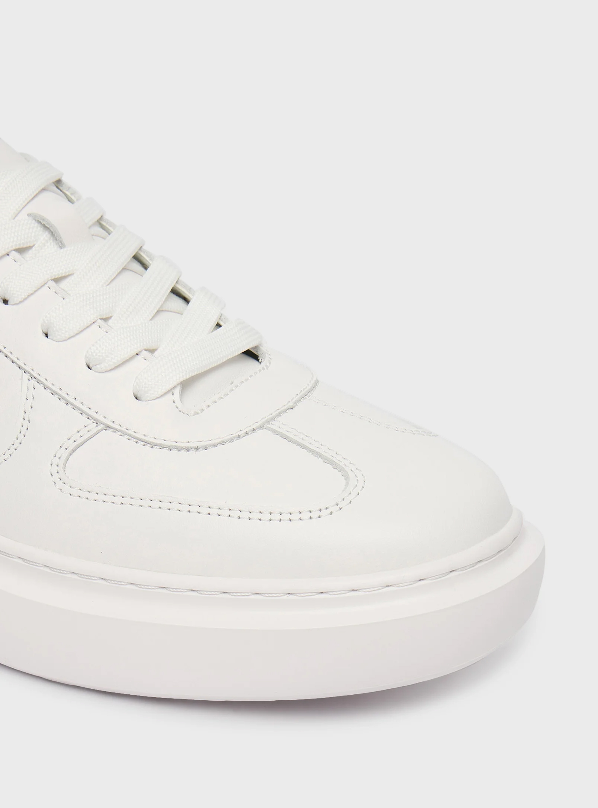 Karl Lagerfeld Kore Apron Front Lo Sneakers - White