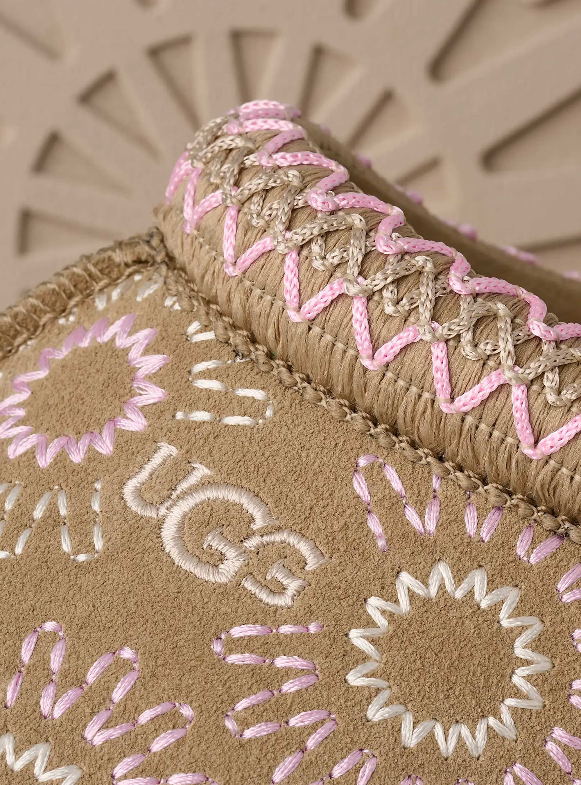 UGG Tazz Sun Stitch - Mustard Seed