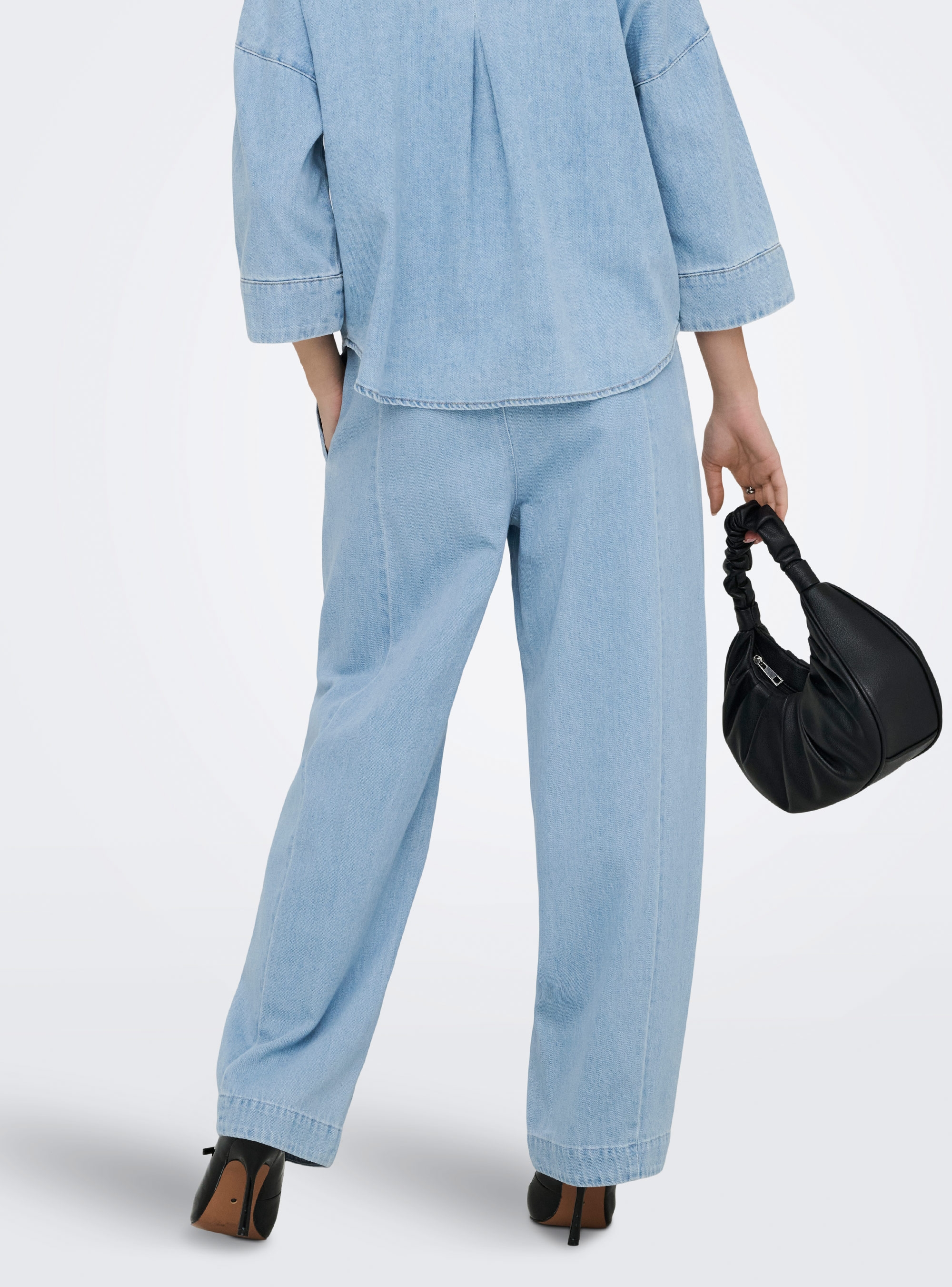 Only Vix Barrel Pull-Up Jeans - Light Aged Denim