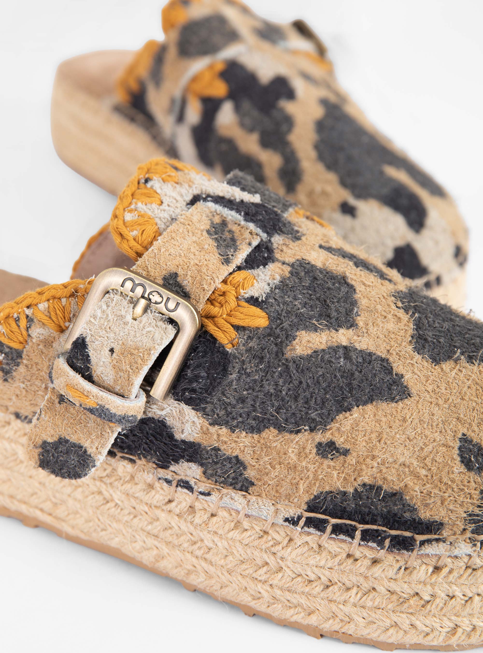 Mou Jute Clog Camo Print - Animal Print
