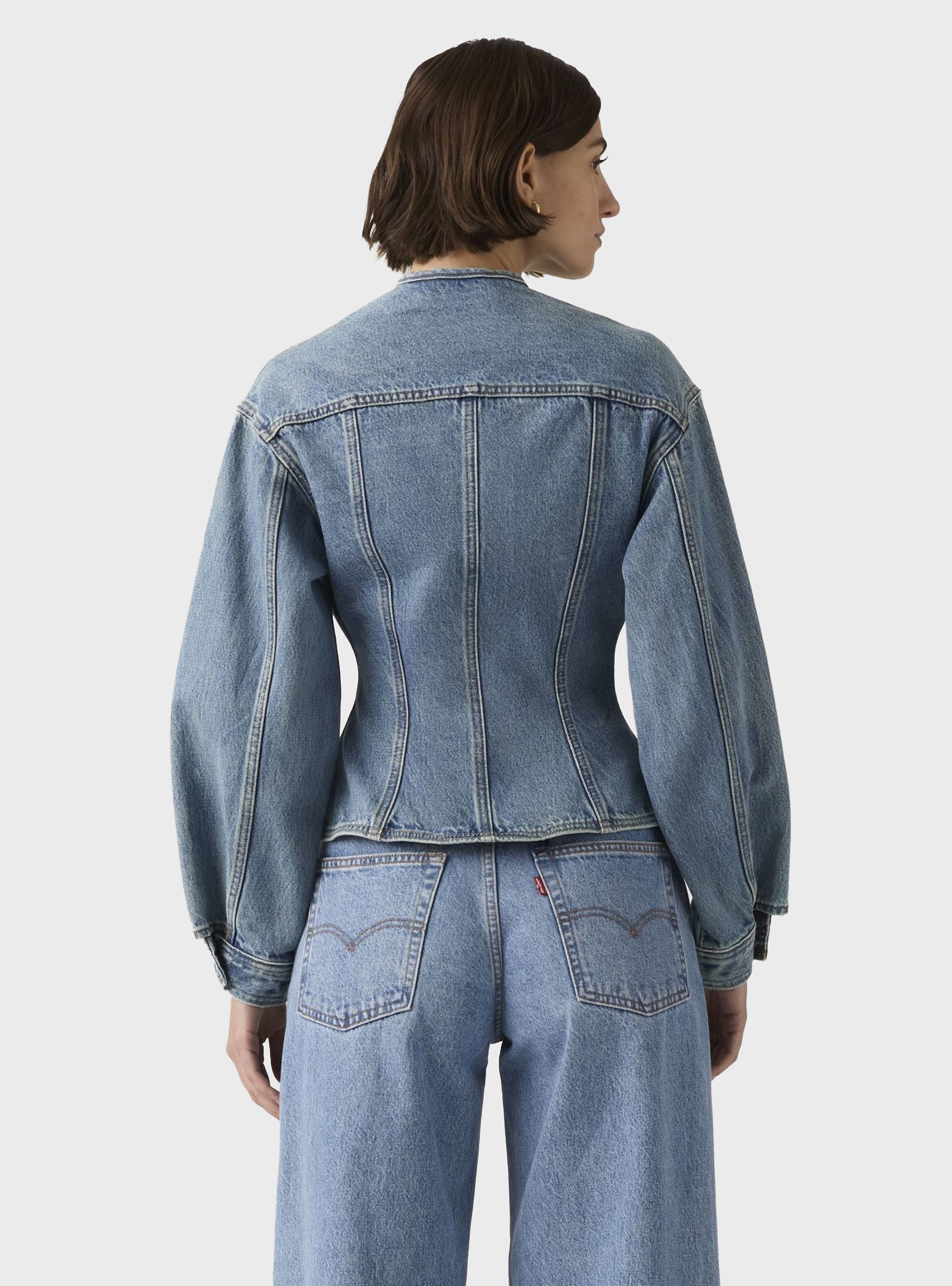 Levi's Sculpted Trucker Jacket - Medium Aged Denim
