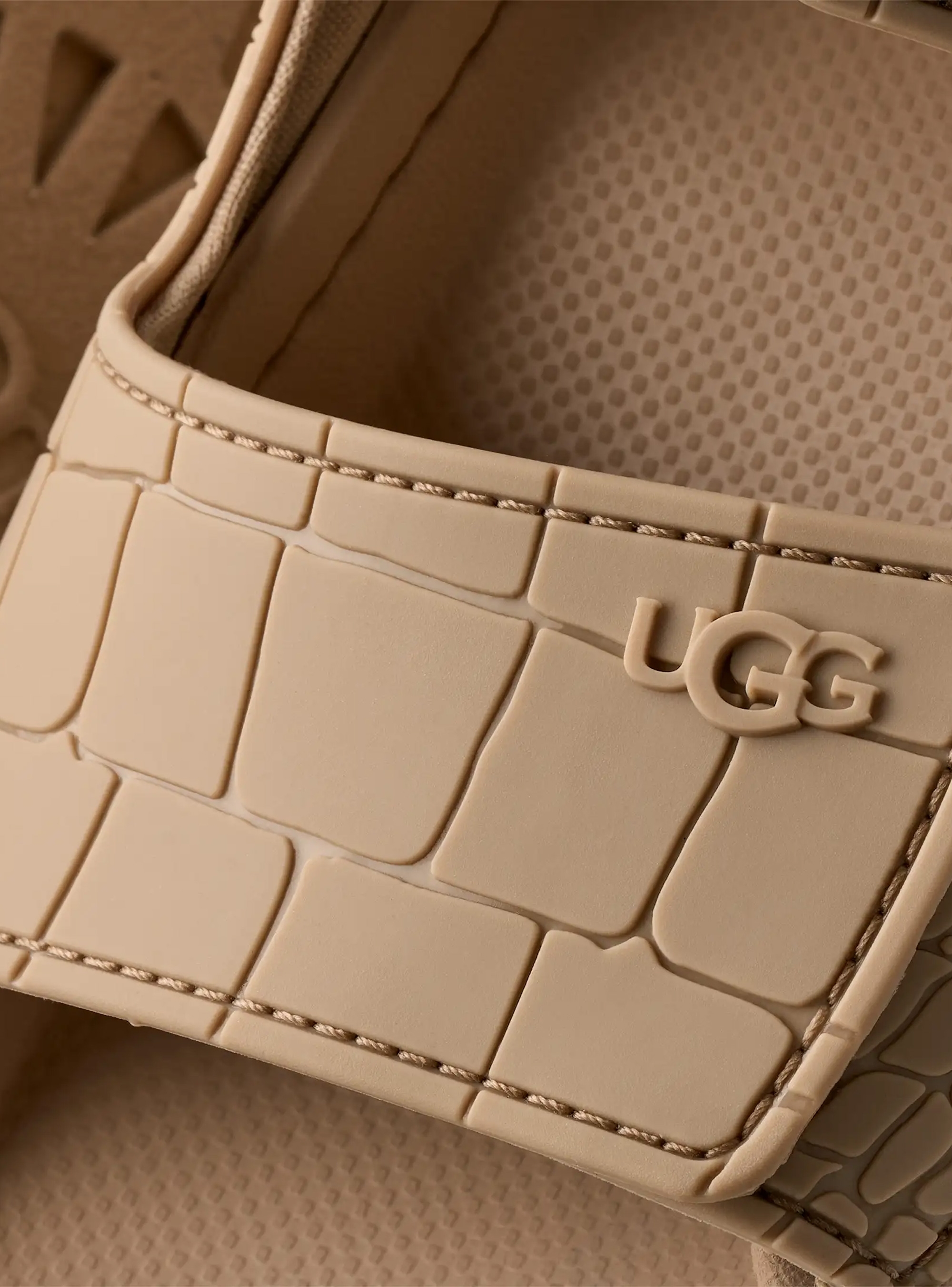 UGG GoldenGlow Embossed - Mustard Seed
