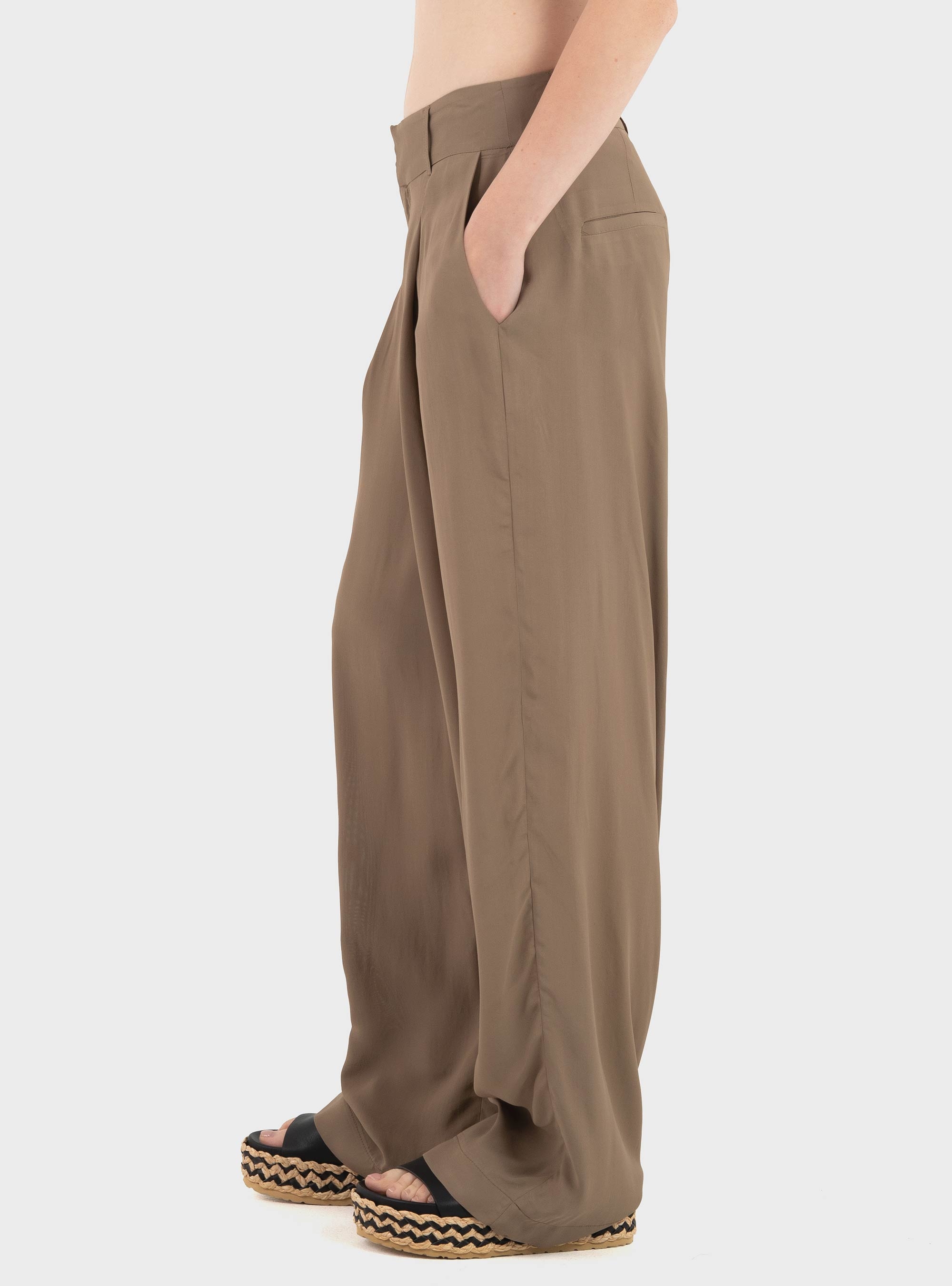 Black & Black  Loose Pants - Light Brown
