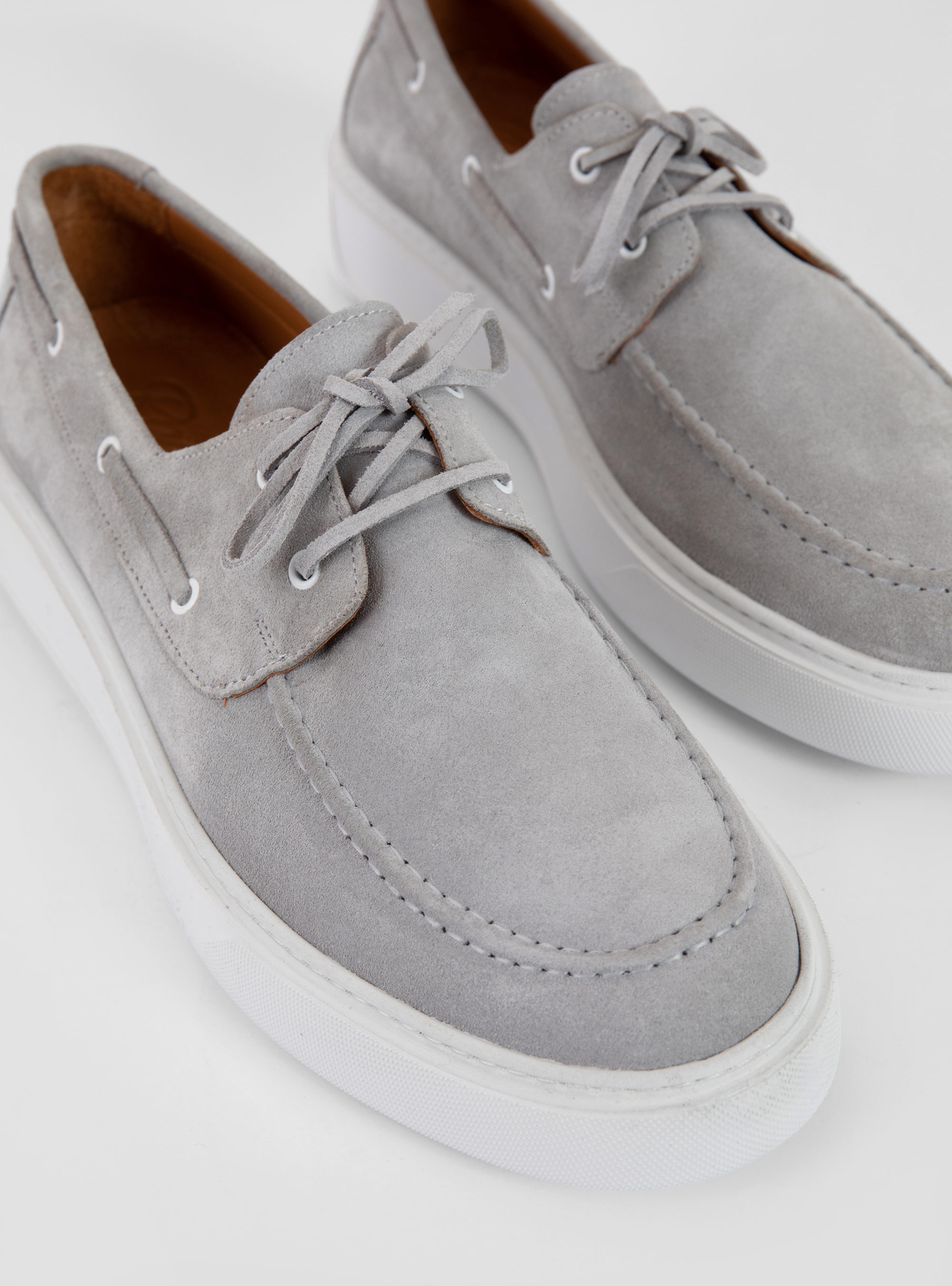 Riviera Suede Boat Shoes - Light Grey