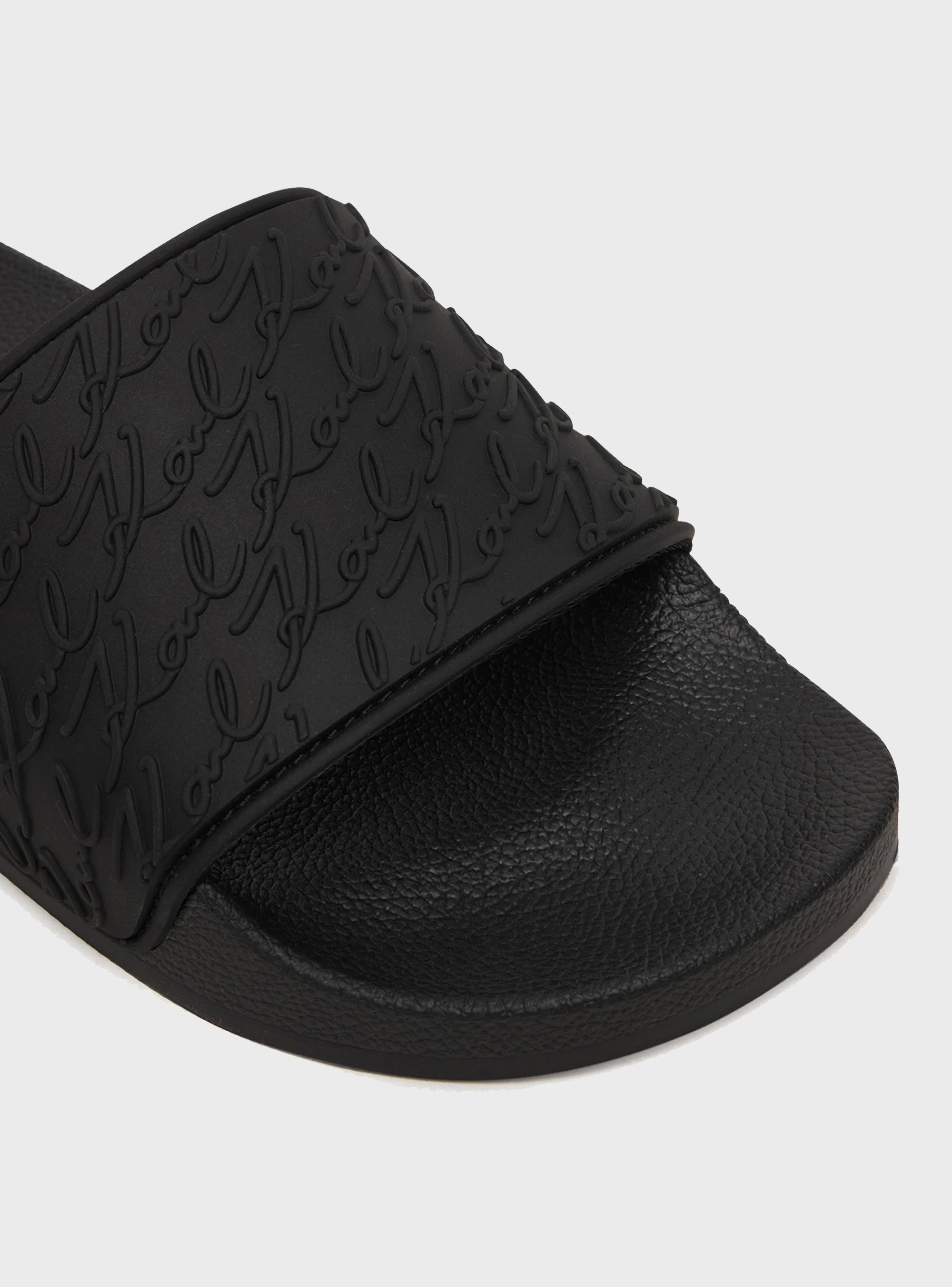 Karl Lagerfeld Kondo Ii Signia Relief - Black