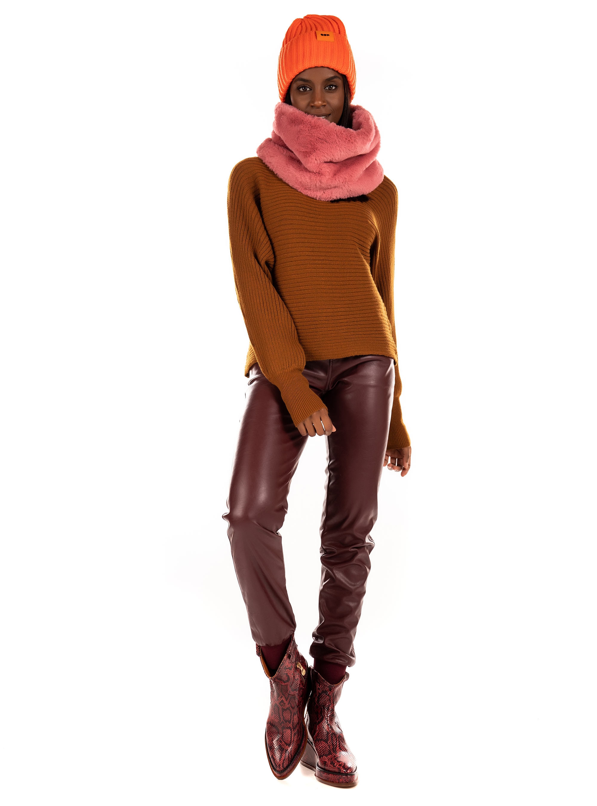 OOF Faux Fur Collar-Pink