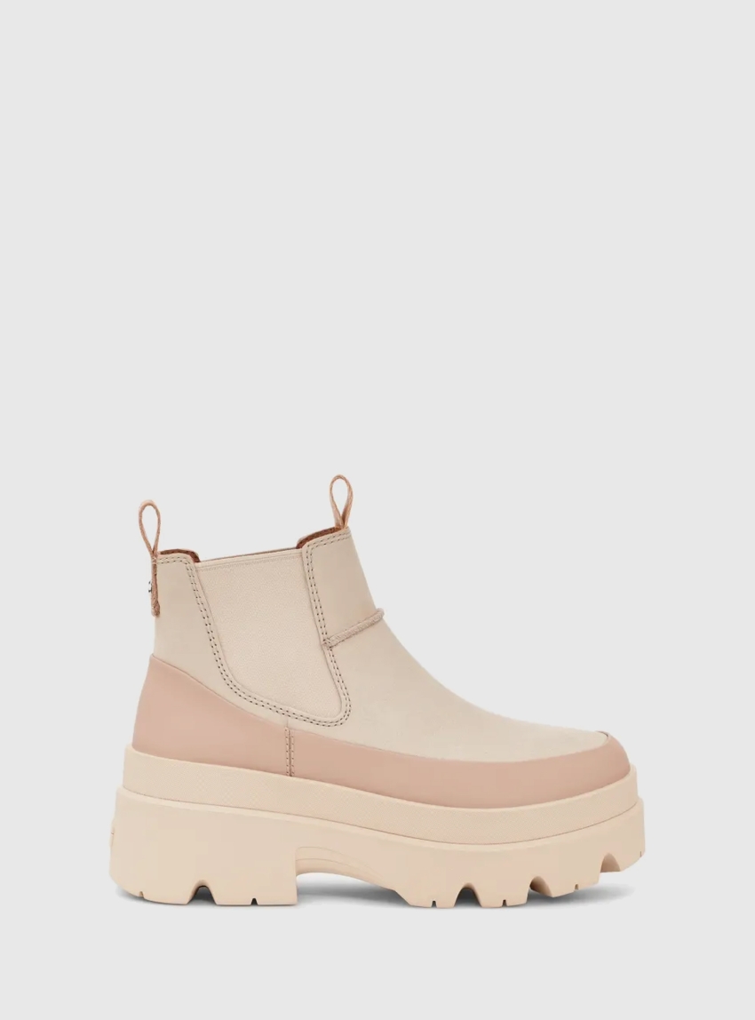 Ugg Brisbane Chelsea Boots - Light Beige