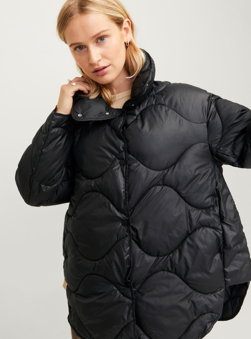 JJXX Stella Shiny Quilted Jacket - Black