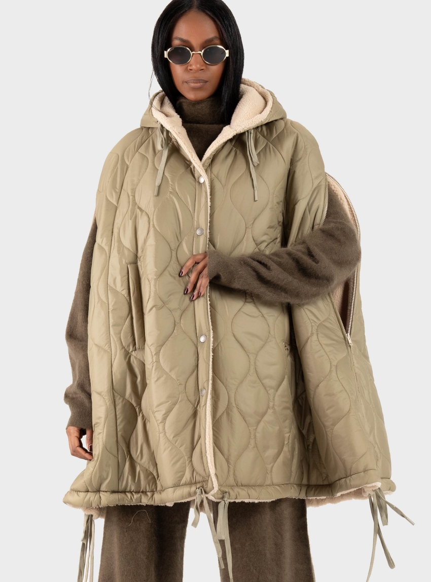Souvenir Quilted Cape - Light Olive